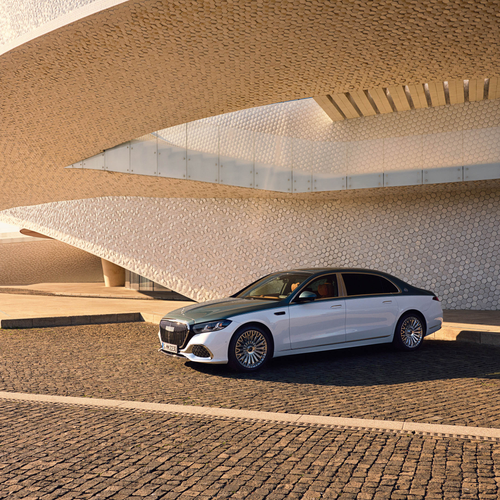 2027 Mercedes-Maybach S 680 MANUFAKTUR Front View