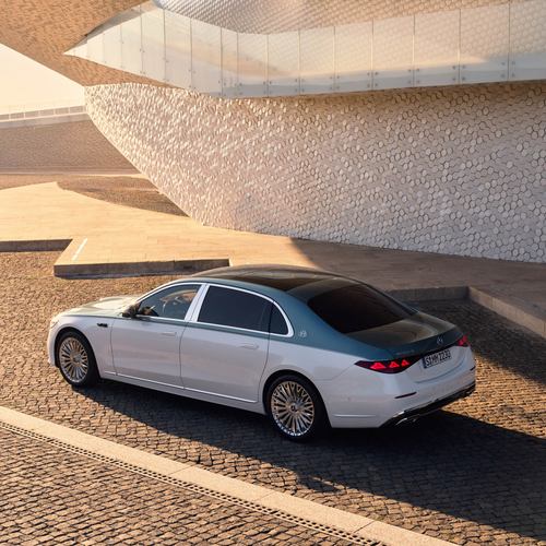 2027 Mercedes-Maybach S 680 MANUFAKTUR Rear View