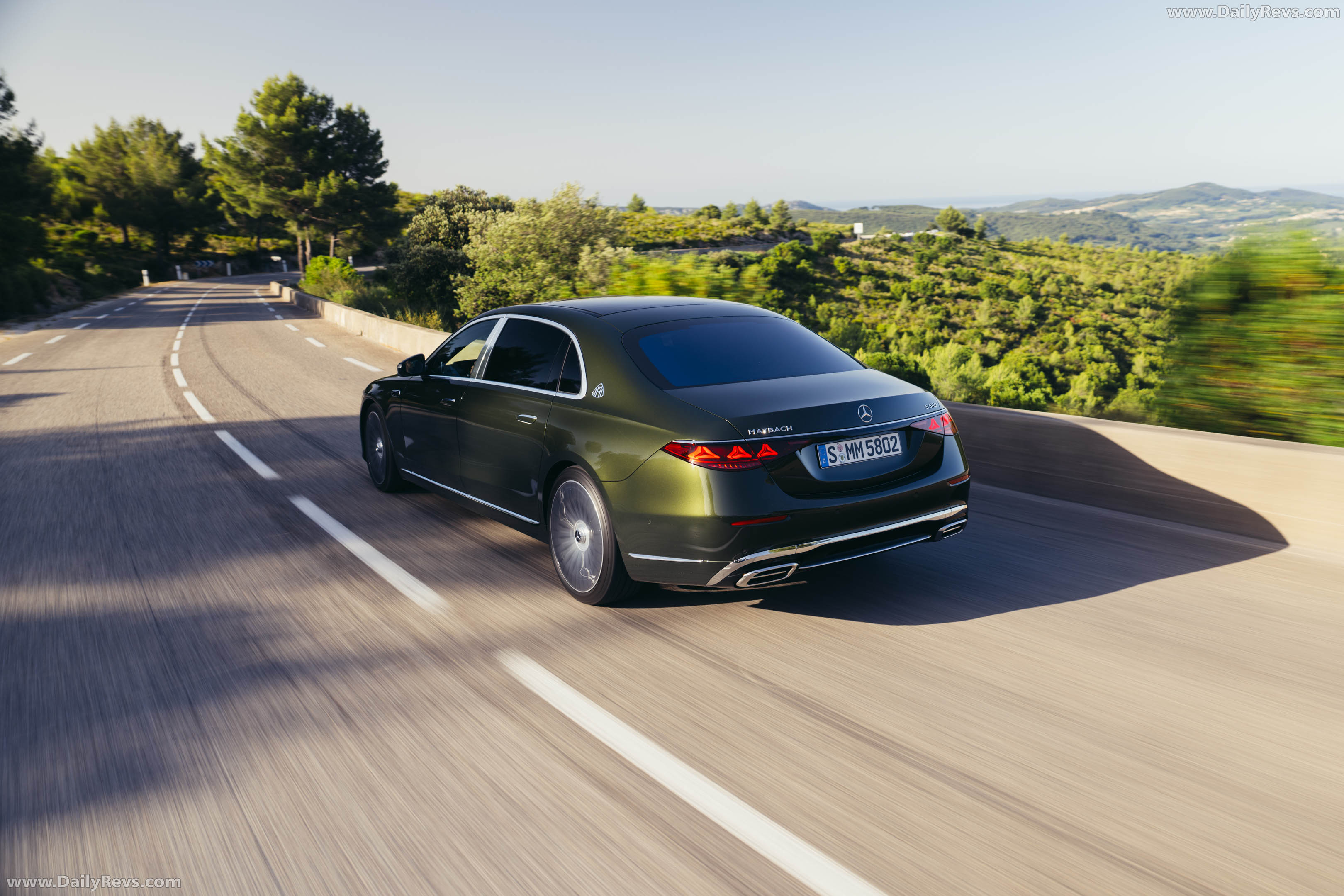 2027 Mercedes-Maybach S 580 Manufaktur Rear View