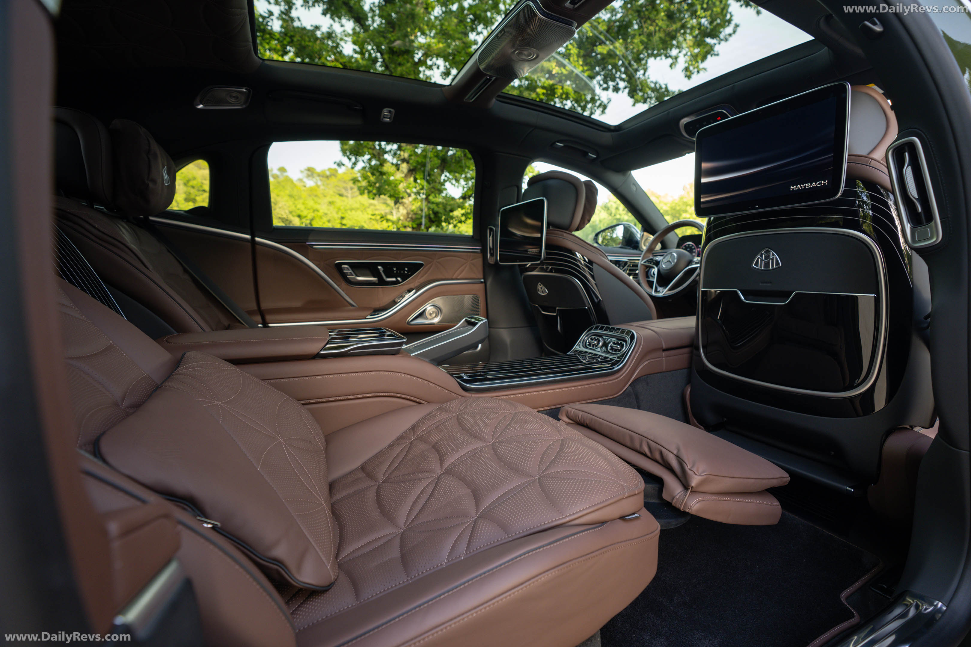 2027 Mercedes-Maybach S 580 Manufaktur Interior