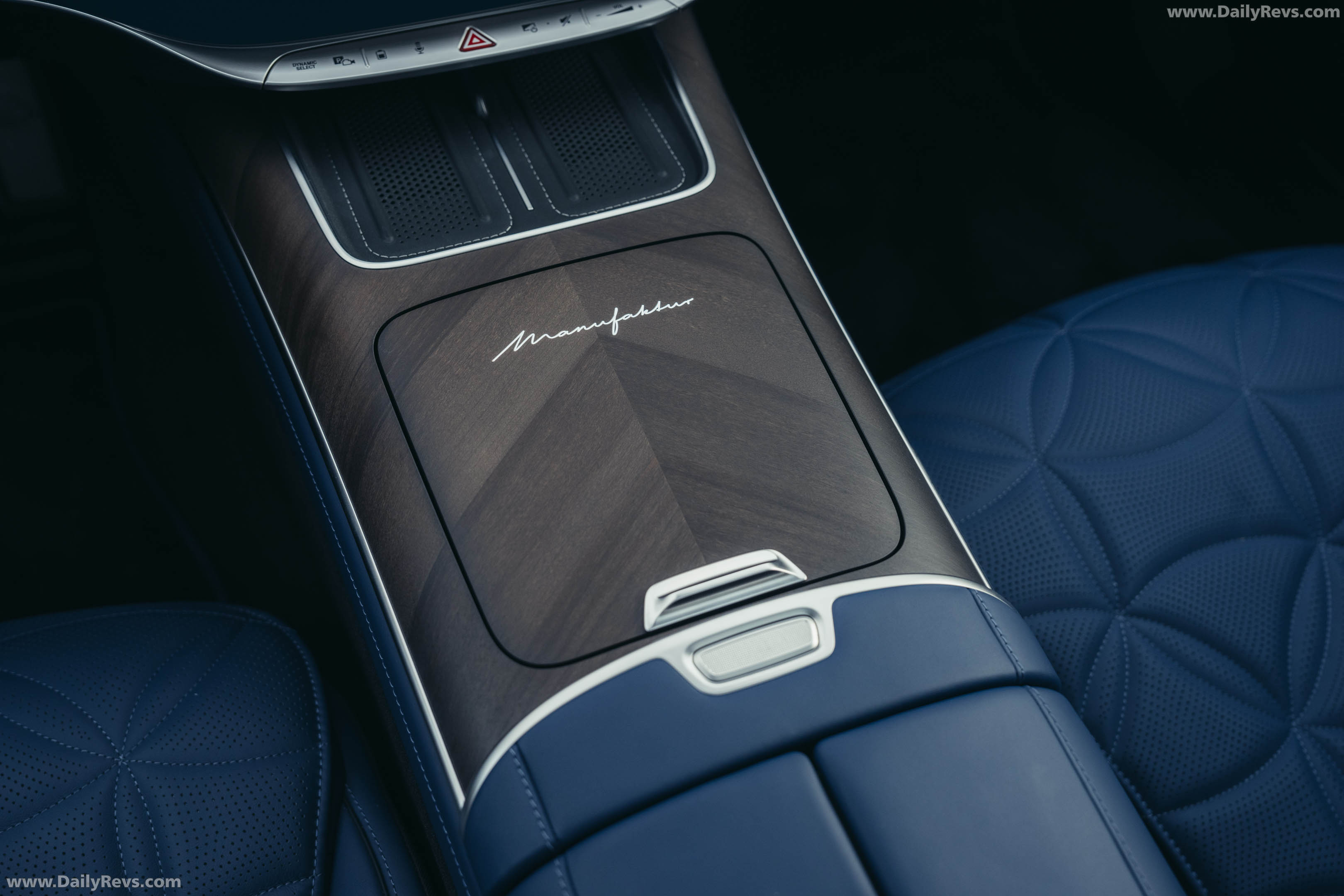 2027 Mercedes-Maybach S 580e Manufaktur Interior