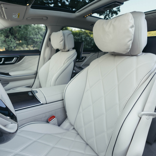 2027 Mercedes-Maybach S 680 Emerald Green Interior