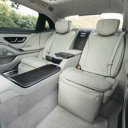 2027 Mercedes-Maybach S 680 Emerald Green Interior