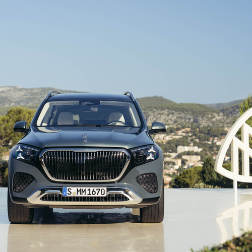 2027 Mercedes-Maybach GLS 680 Front View