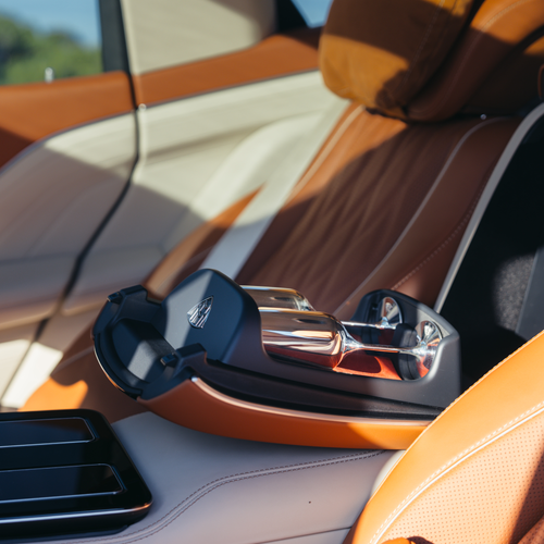2027 Mercedes-Maybach GLS 680 Manufaktur Cote dAzur Interior