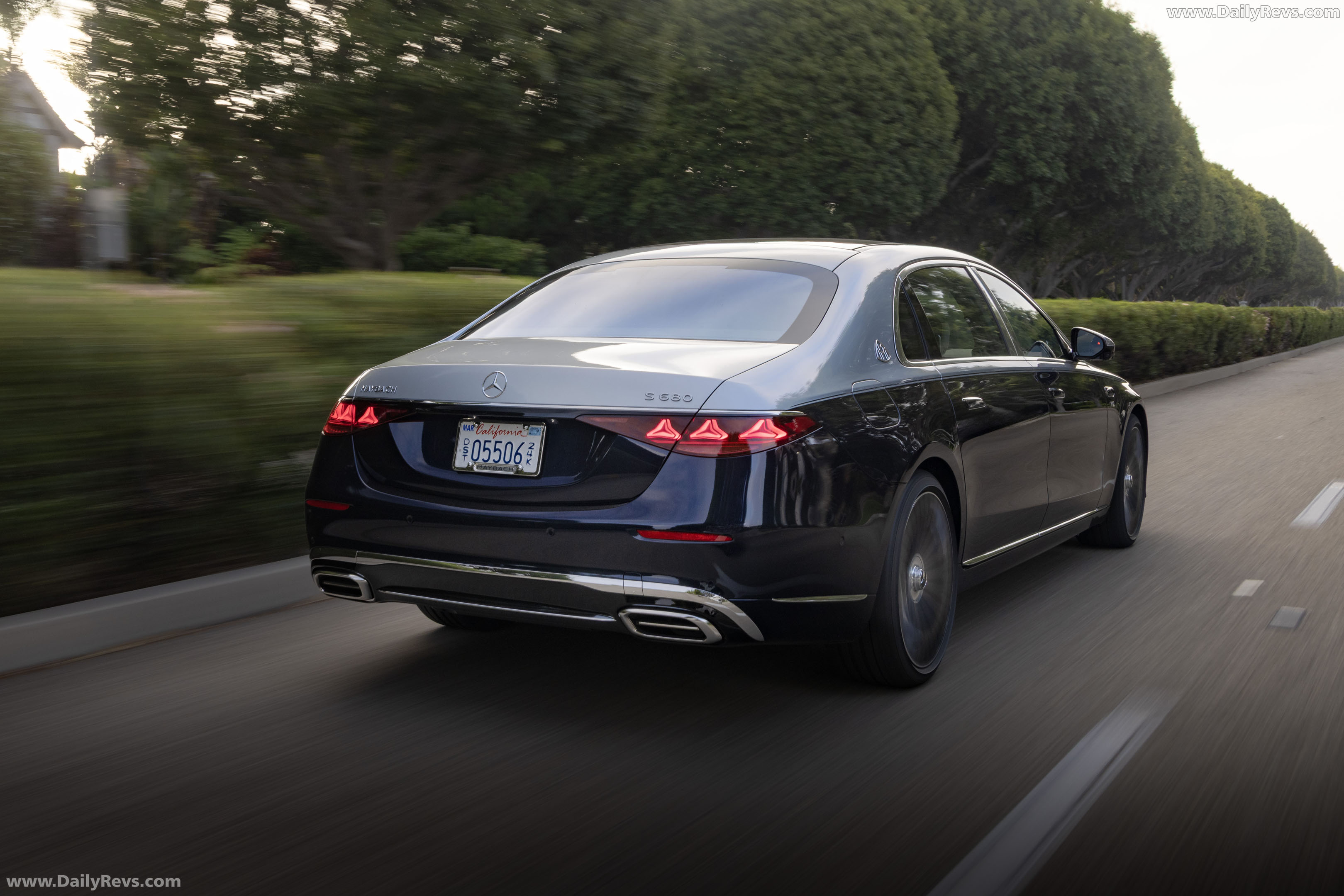 2027 Mercedes-Maybach S 680 US Version Rear View