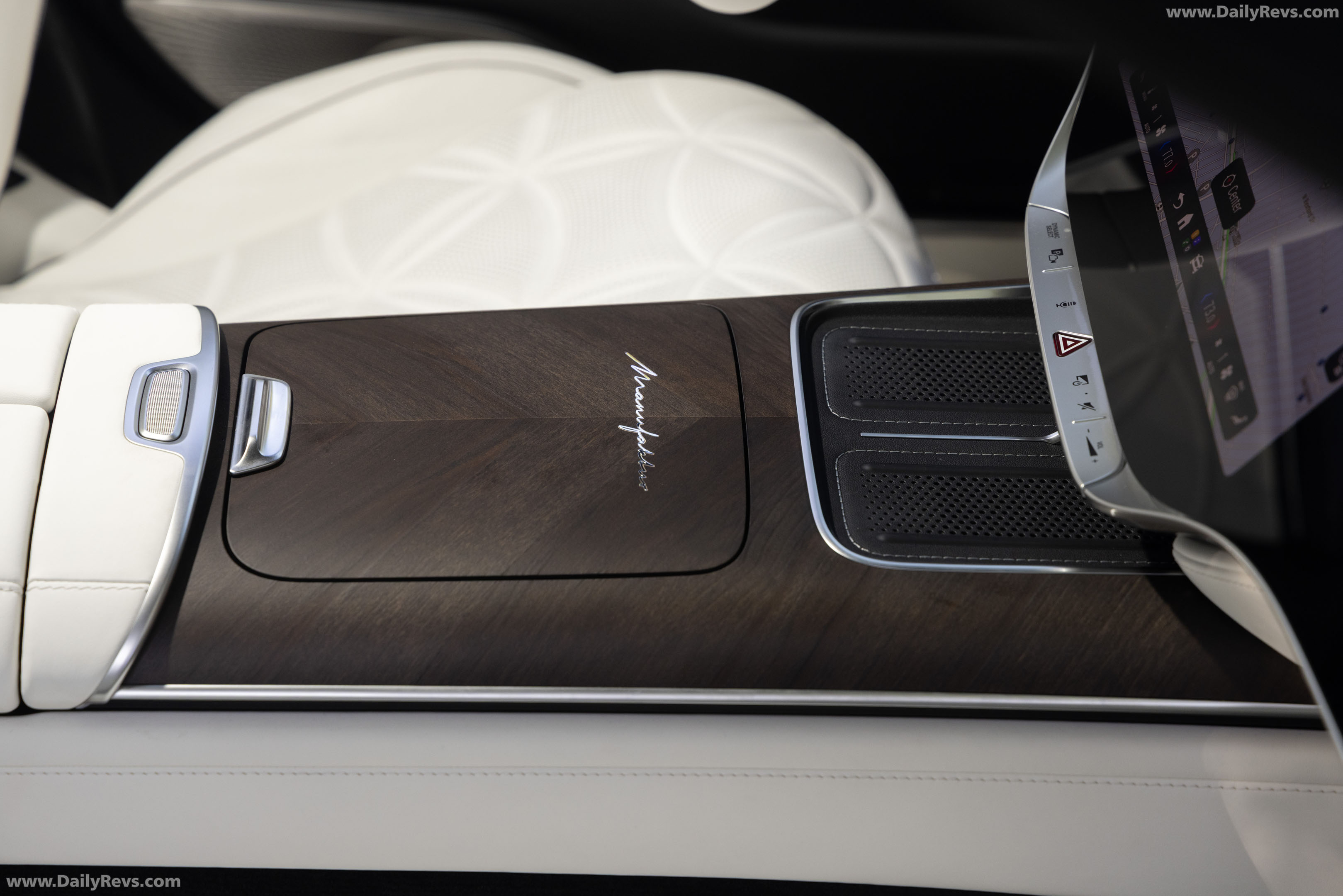 2027 Mercedes-Maybach S 680 US Version Interior