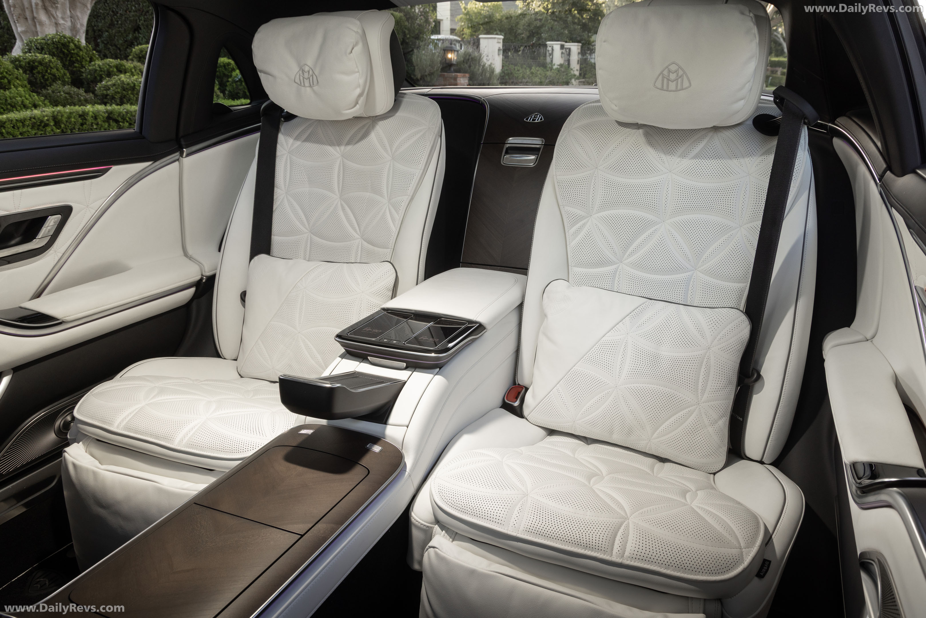2027 Mercedes-Maybach S 680 US Version Interior