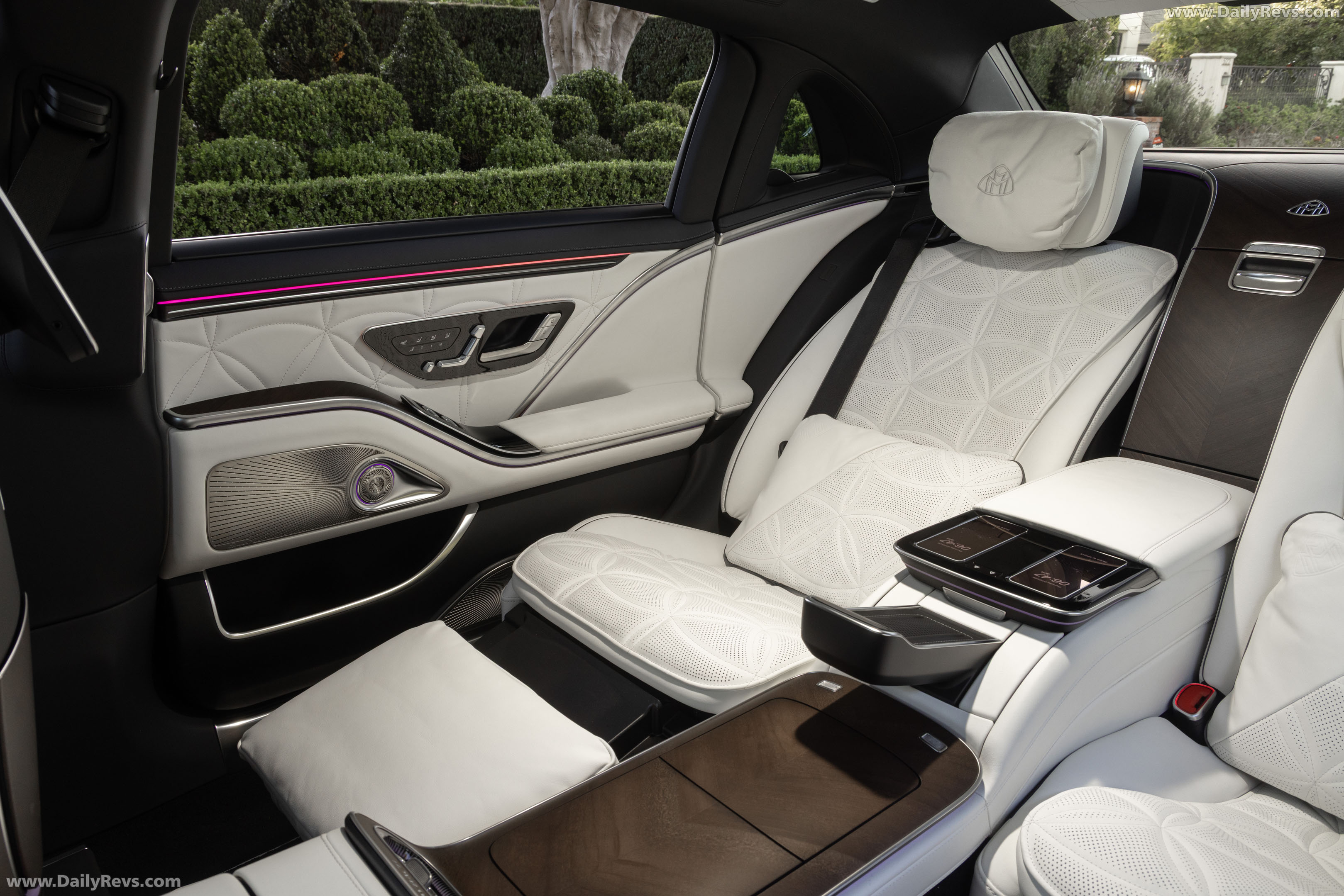 2027 Mercedes-Maybach S 680 US Version Interior