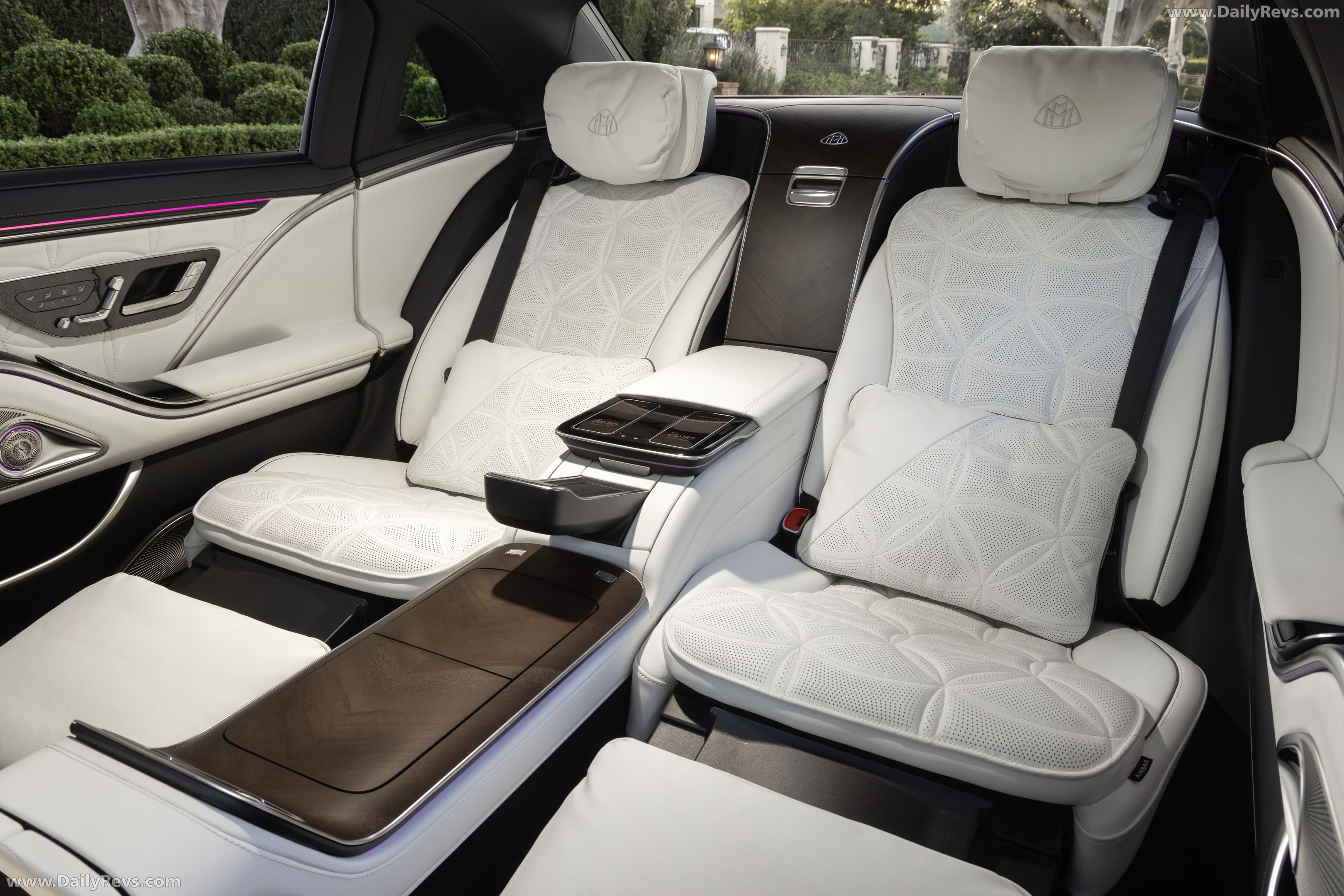 2027 Mercedes-Maybach S 680 US Version Interior
