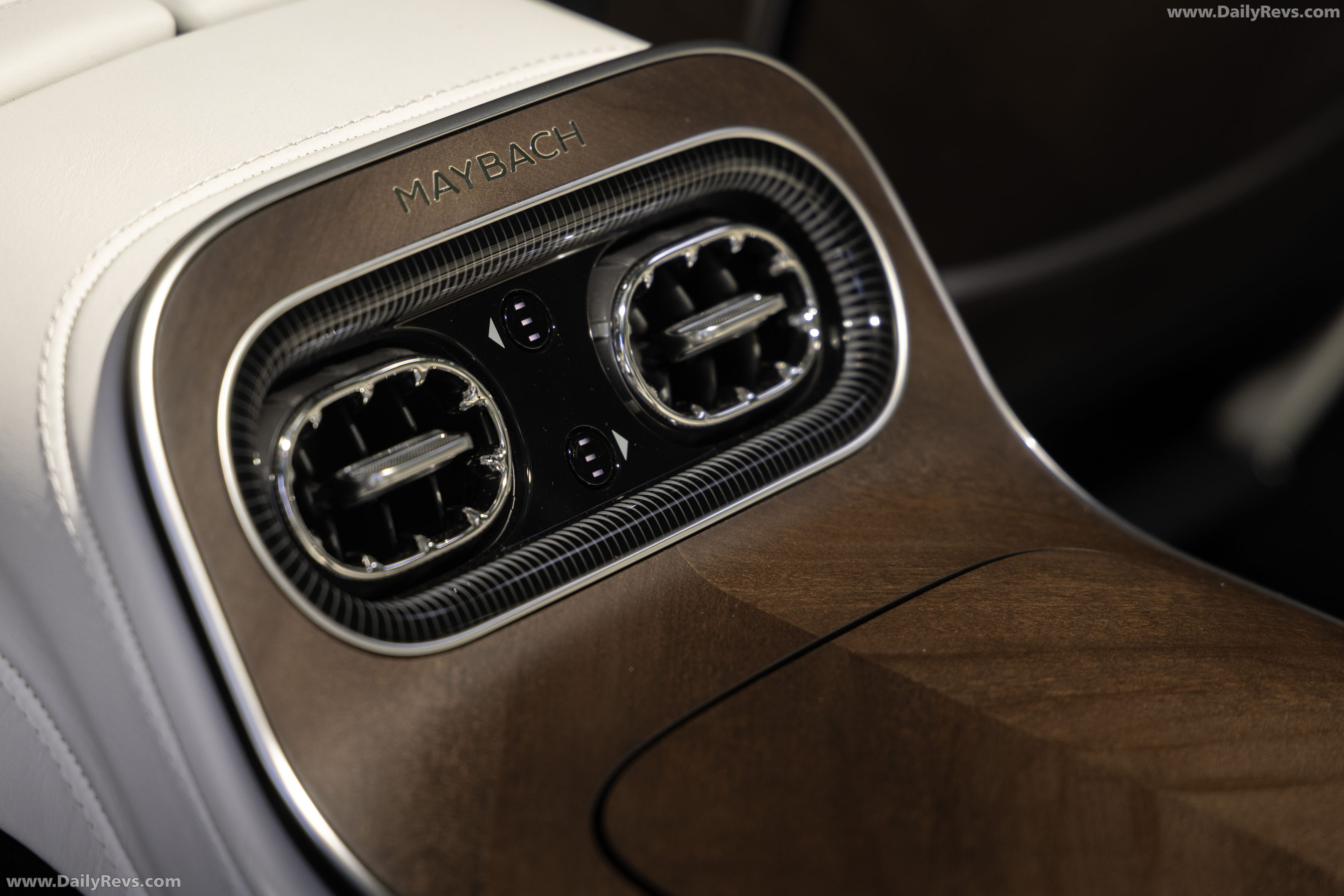 2027 Mercedes-Maybach S 680 US Version Interior
