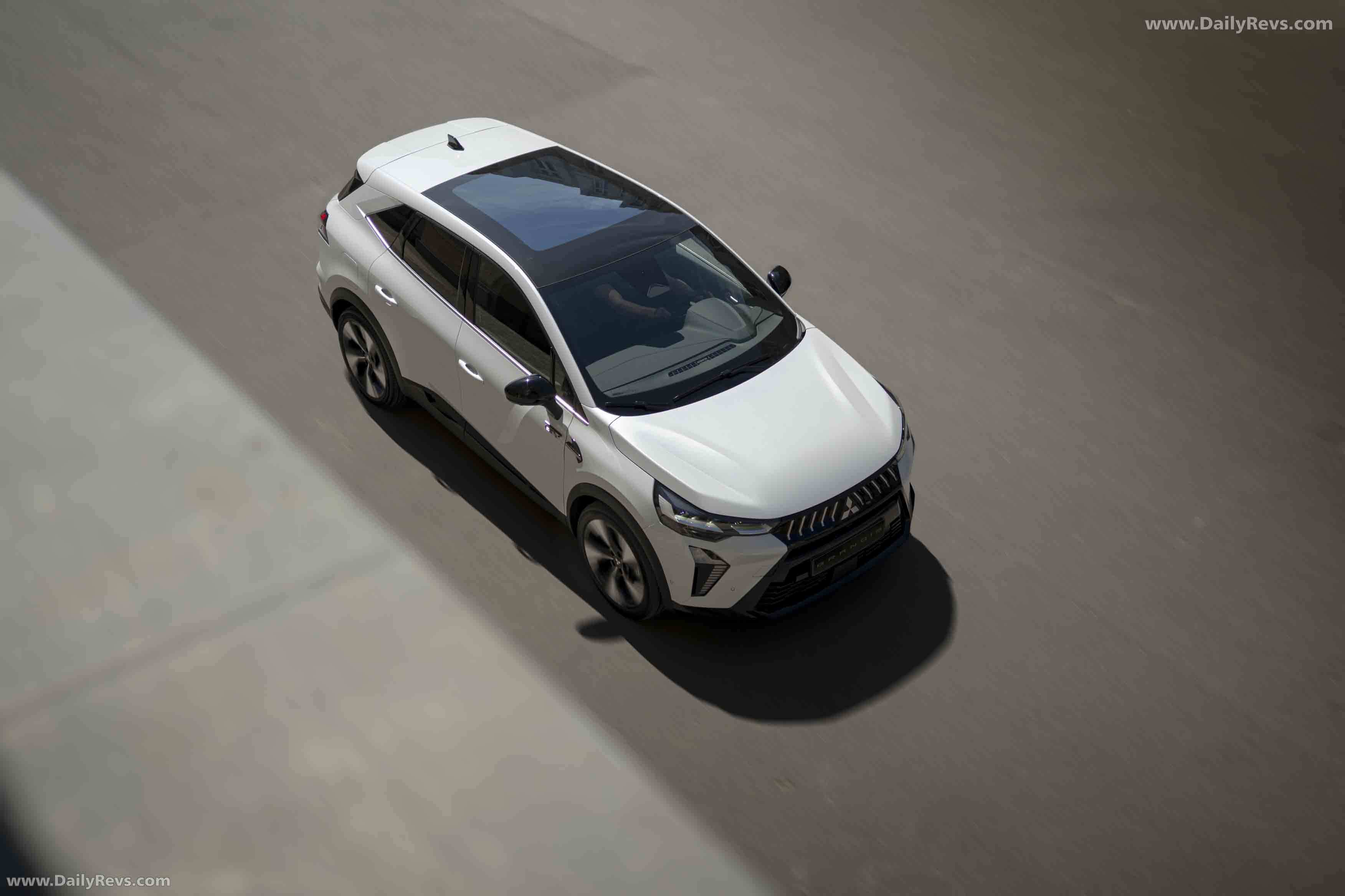 2025 Mitsubishi Grandis Top View