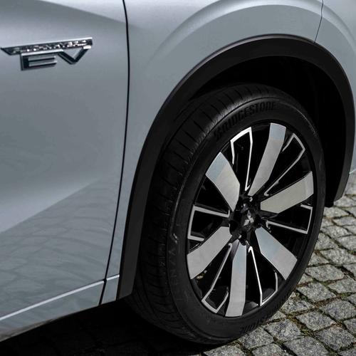 2025 Mitsubishi Outlander PHEV European Version Exterior