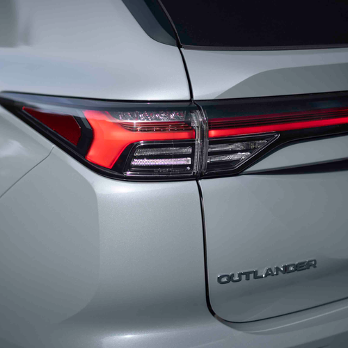 2025 Mitsubishi Outlander PHEV European Version Exterior
