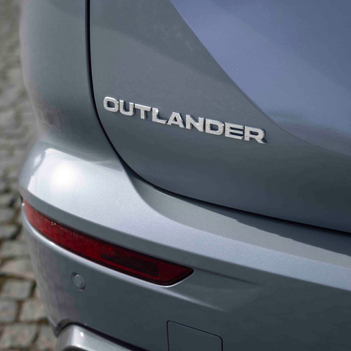 2025 Mitsubishi Outlander PHEV European Version Exterior