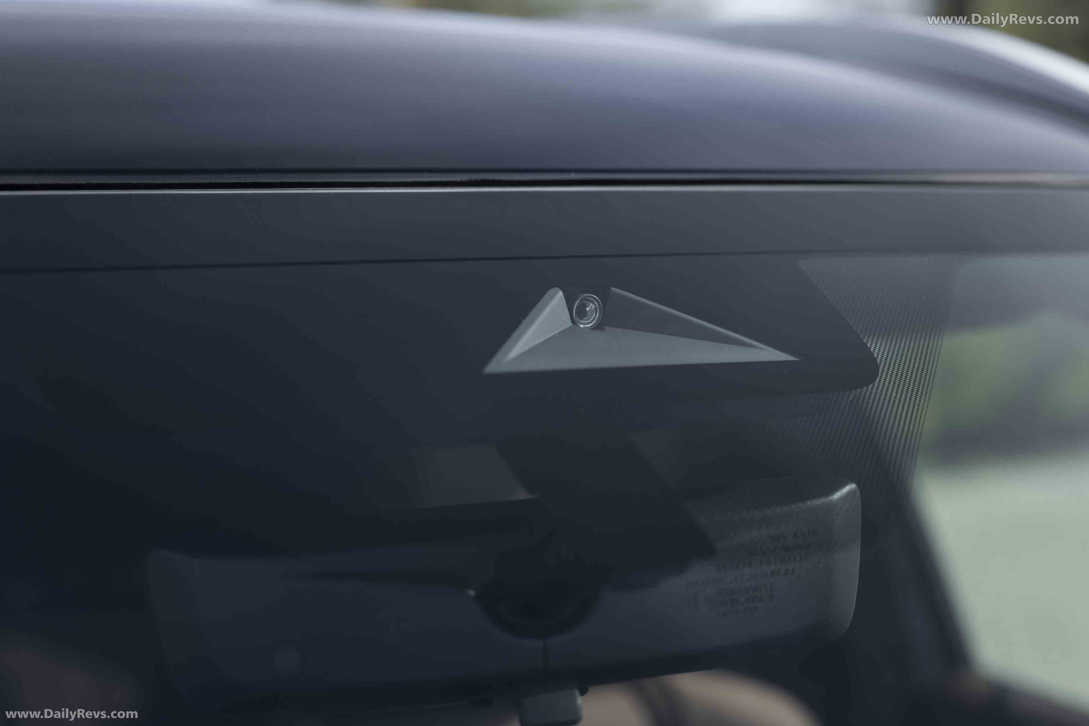 2025 Mitsubishi Outlander PHEV European Version Exterior