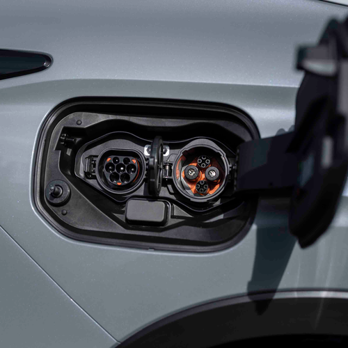 2025 Mitsubishi Outlander PHEV European Version Exterior