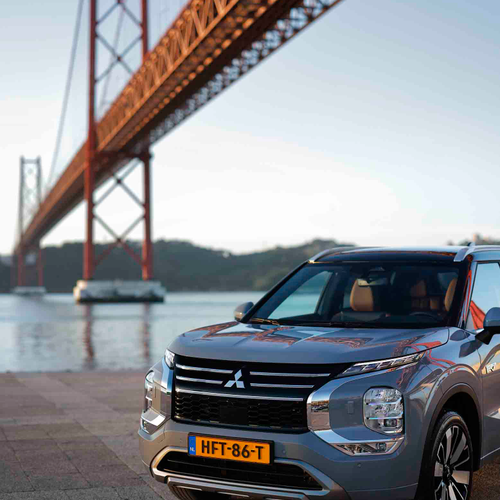 2025 Mitsubishi Outlander PHEV European Version Exterior