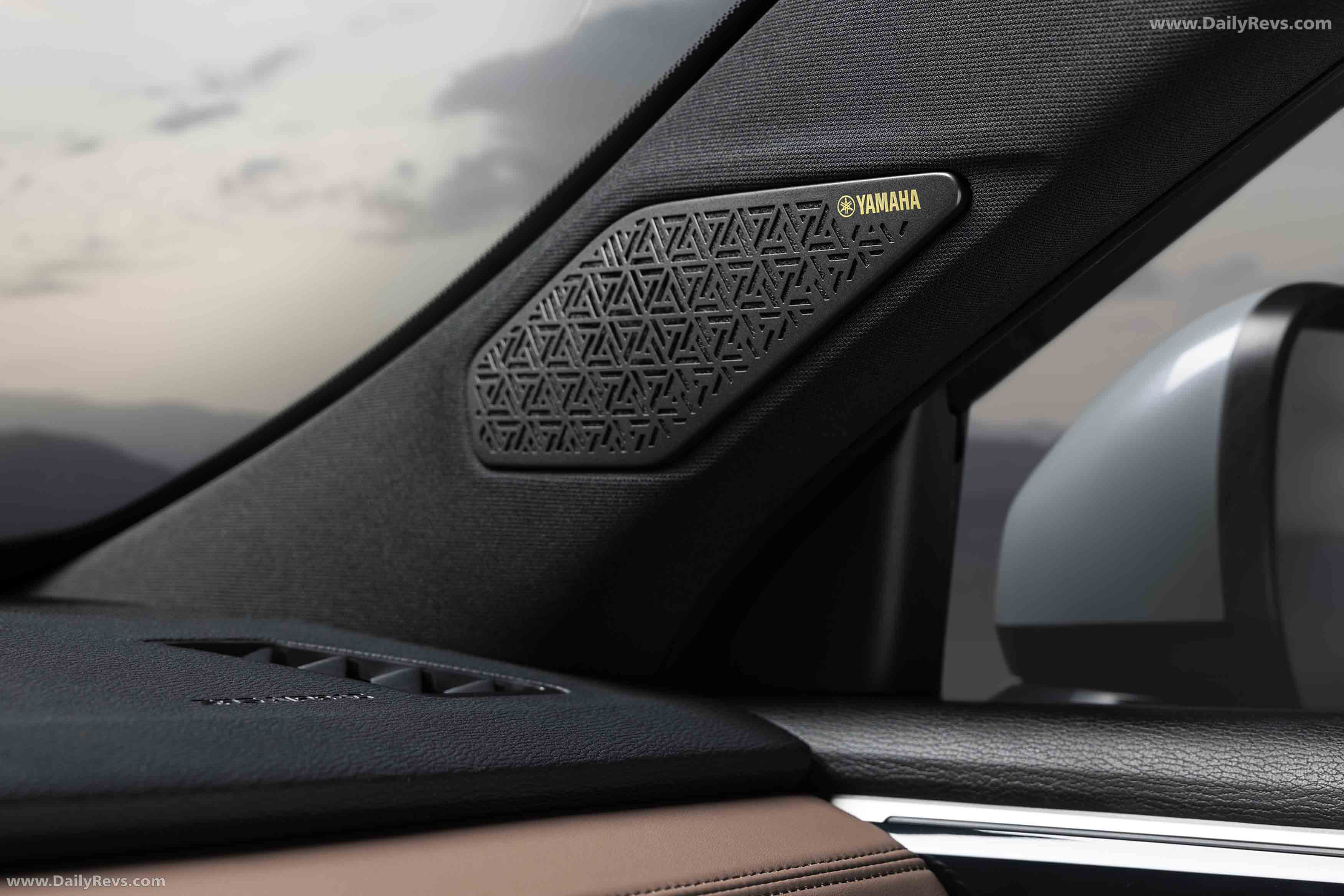 2025 Mitsubishi Outlander PHEV European Version Interior