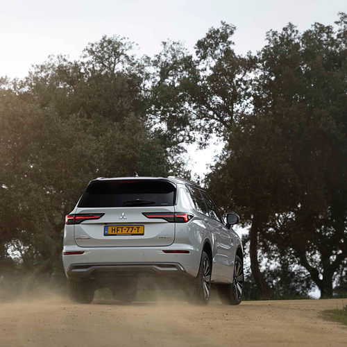 2025 Mitsubishi Outlander PHEV White Diamond Rear View