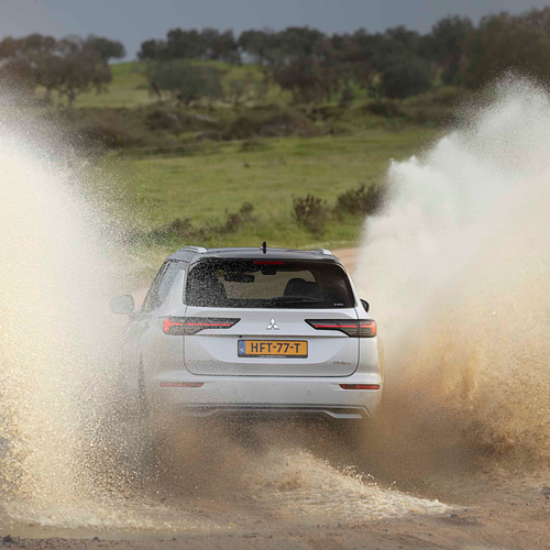 2025 Mitsubishi Outlander PHEV White Diamond Rear View