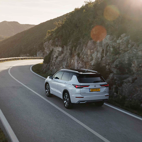 2025 Mitsubishi Outlander PHEV White Diamond Rear View