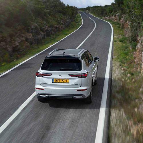 2025 Mitsubishi Outlander PHEV White Diamond Rear View