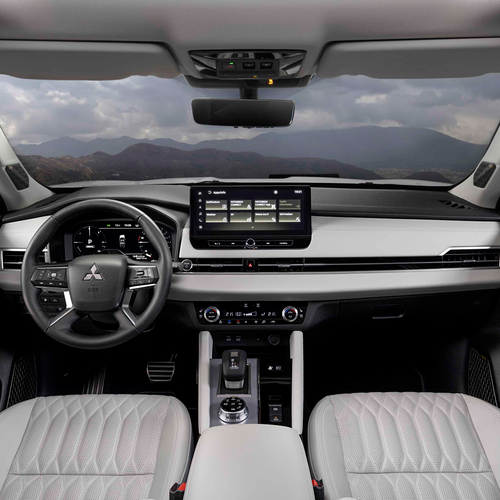 2025 Mitsubishi Outlander PHEV White Diamond Interior