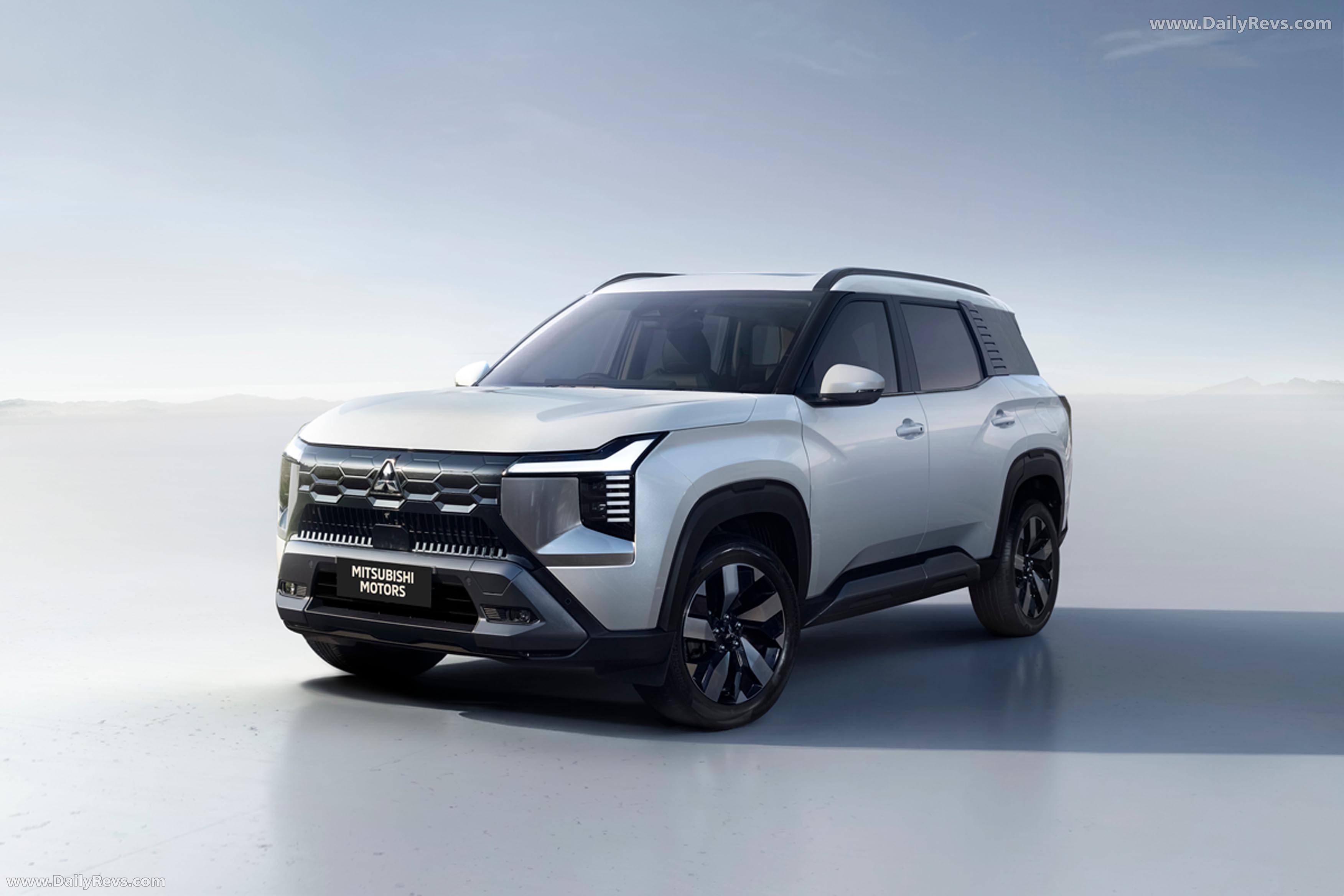 2026 Mitsubishi Destinator Front View
