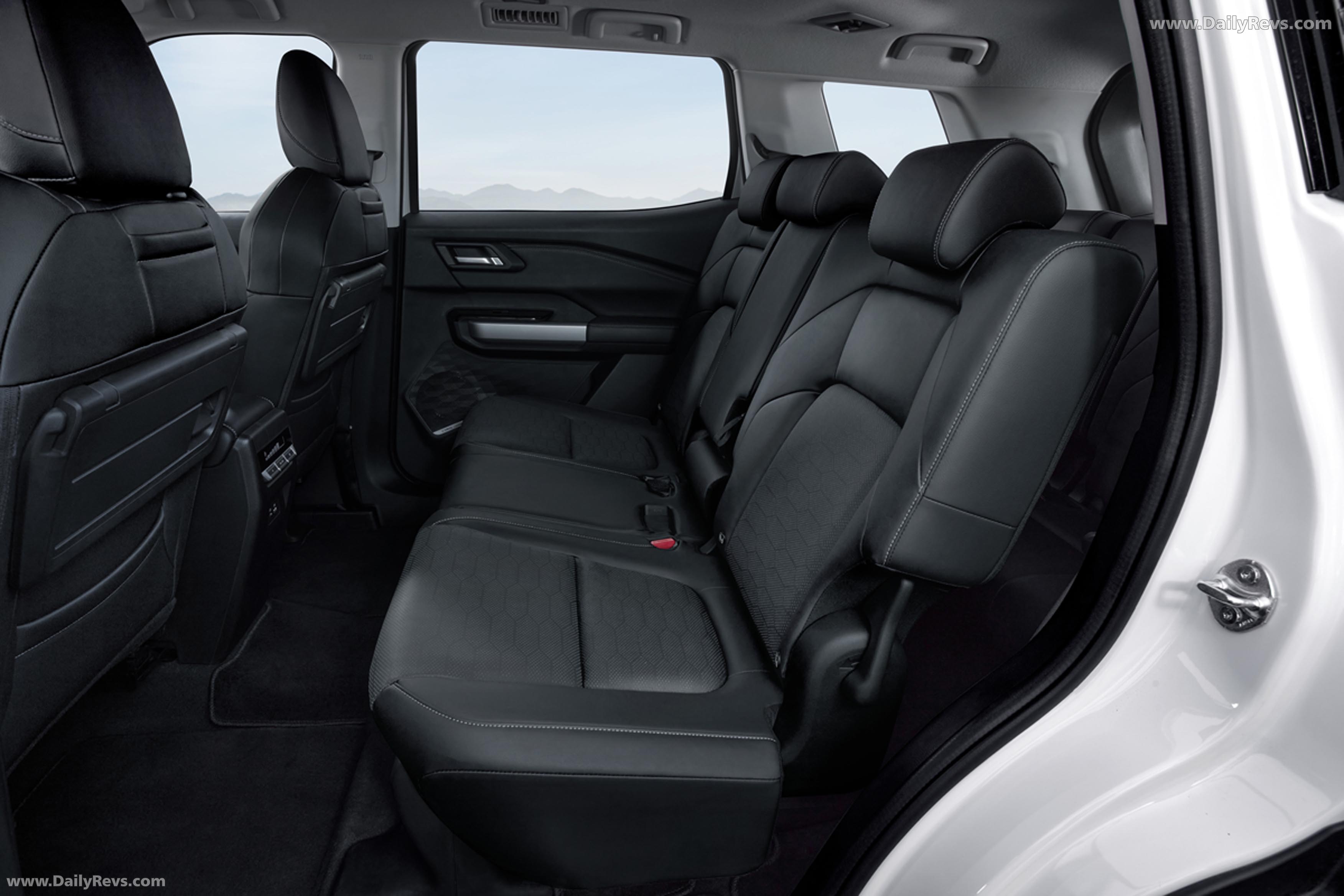 2026 Mitsubishi Destinator Interior
