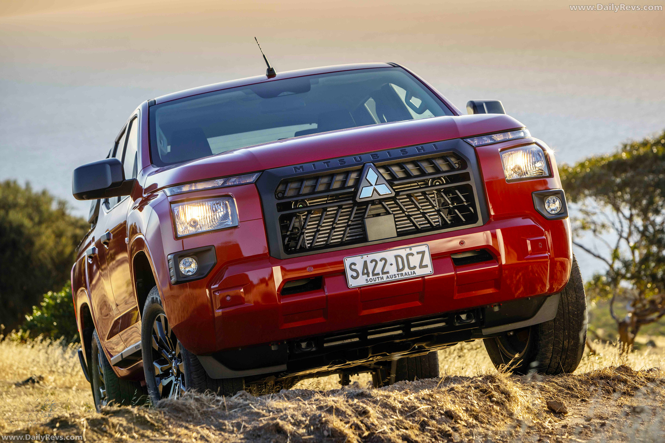 2025 Mitsubishi Triton GLX-R Front View