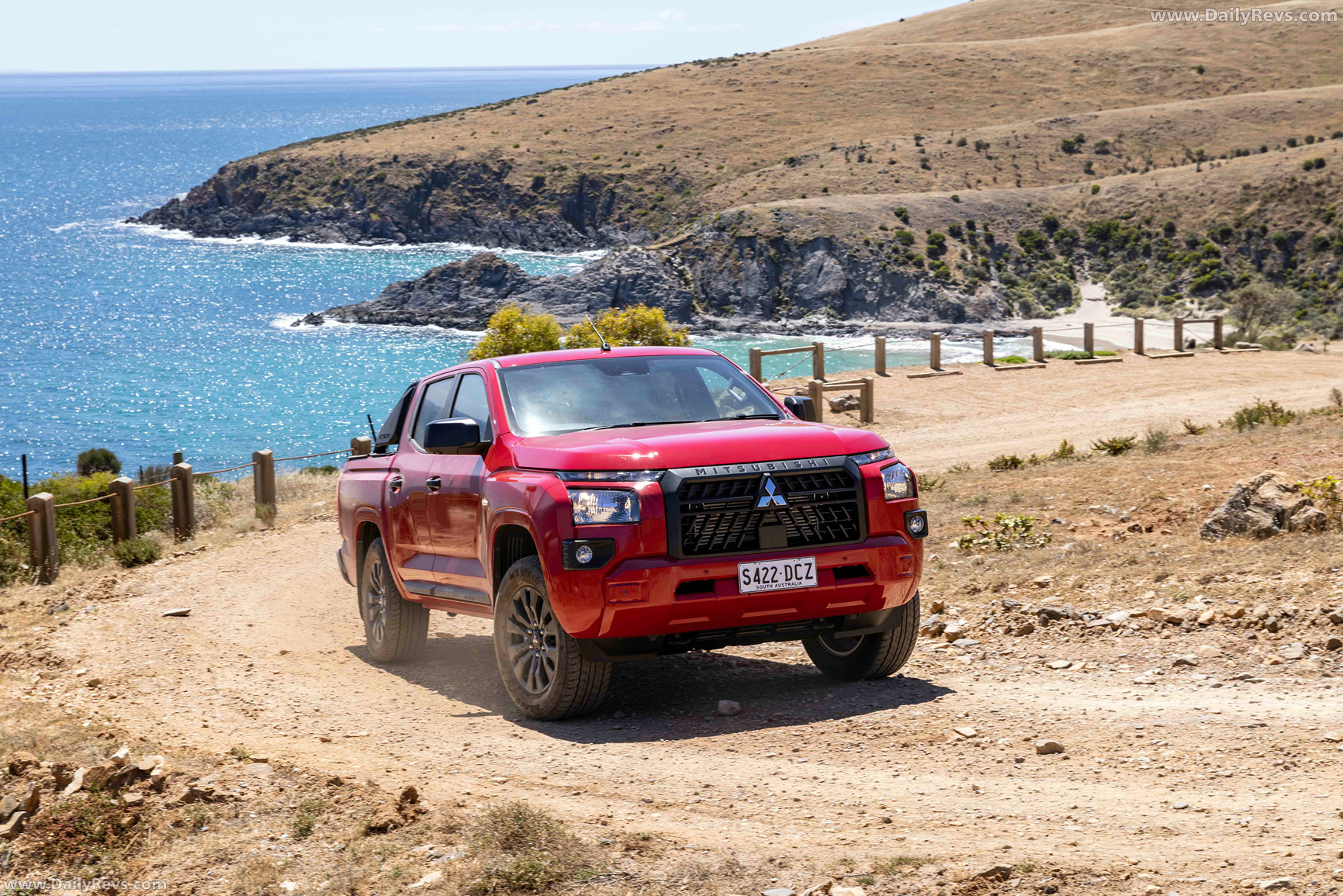 2025 Mitsubishi Triton GLX-R Front View