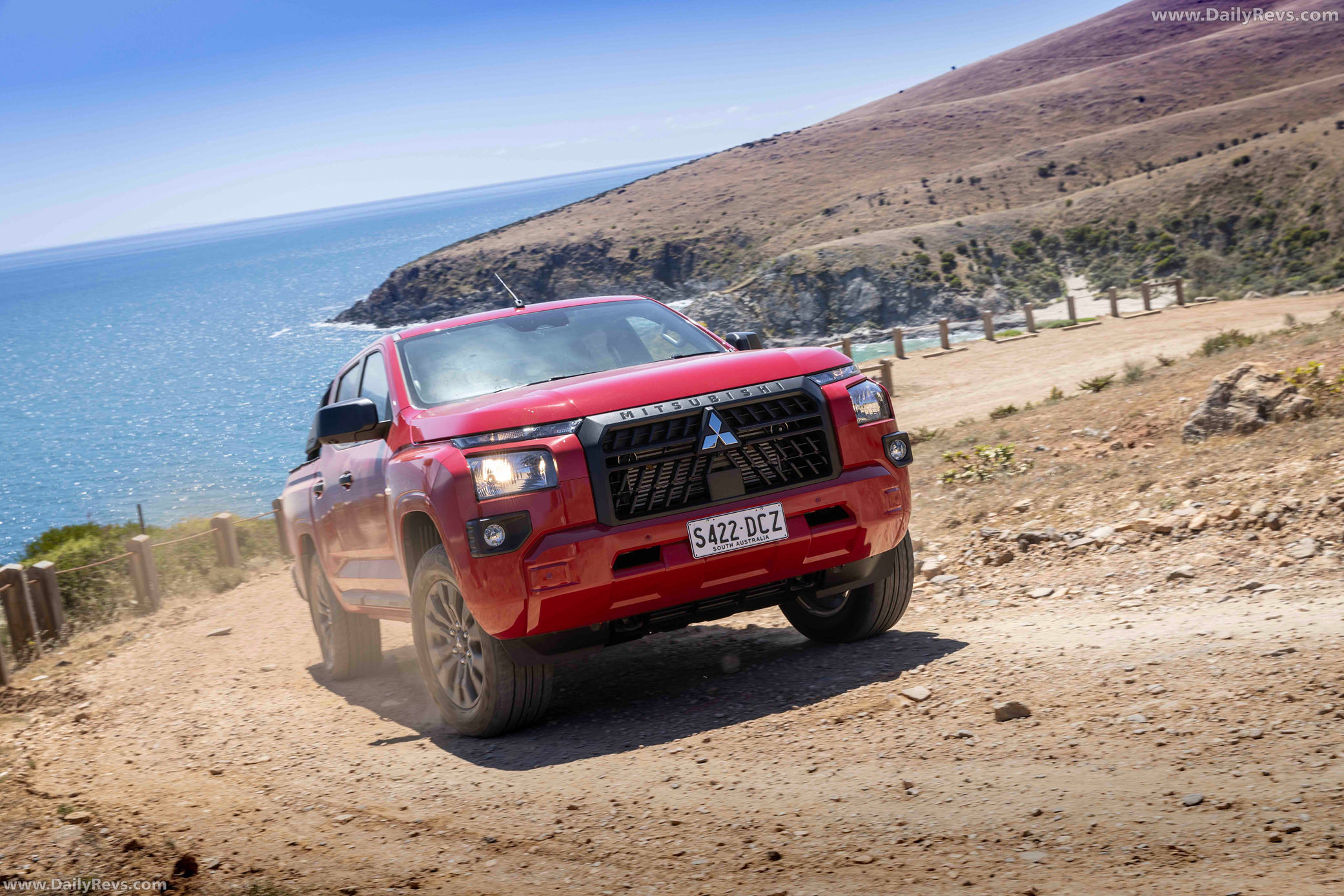 2025 Mitsubishi Triton GLX-R Front View