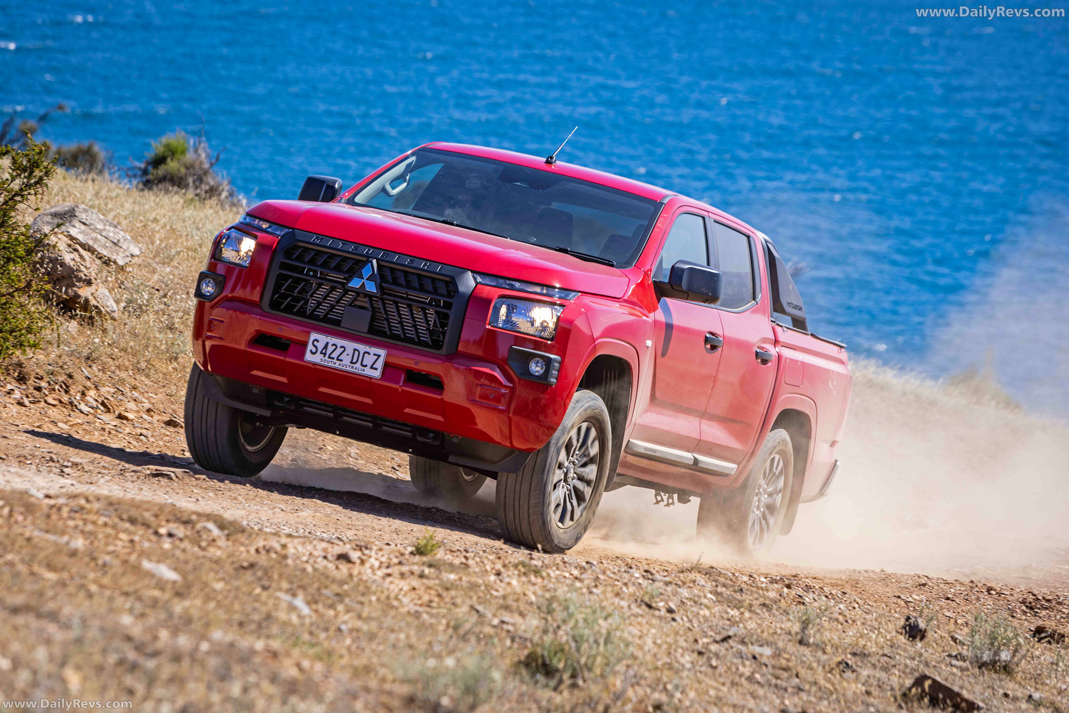 2025 Mitsubishi Triton GLX-R Front View
