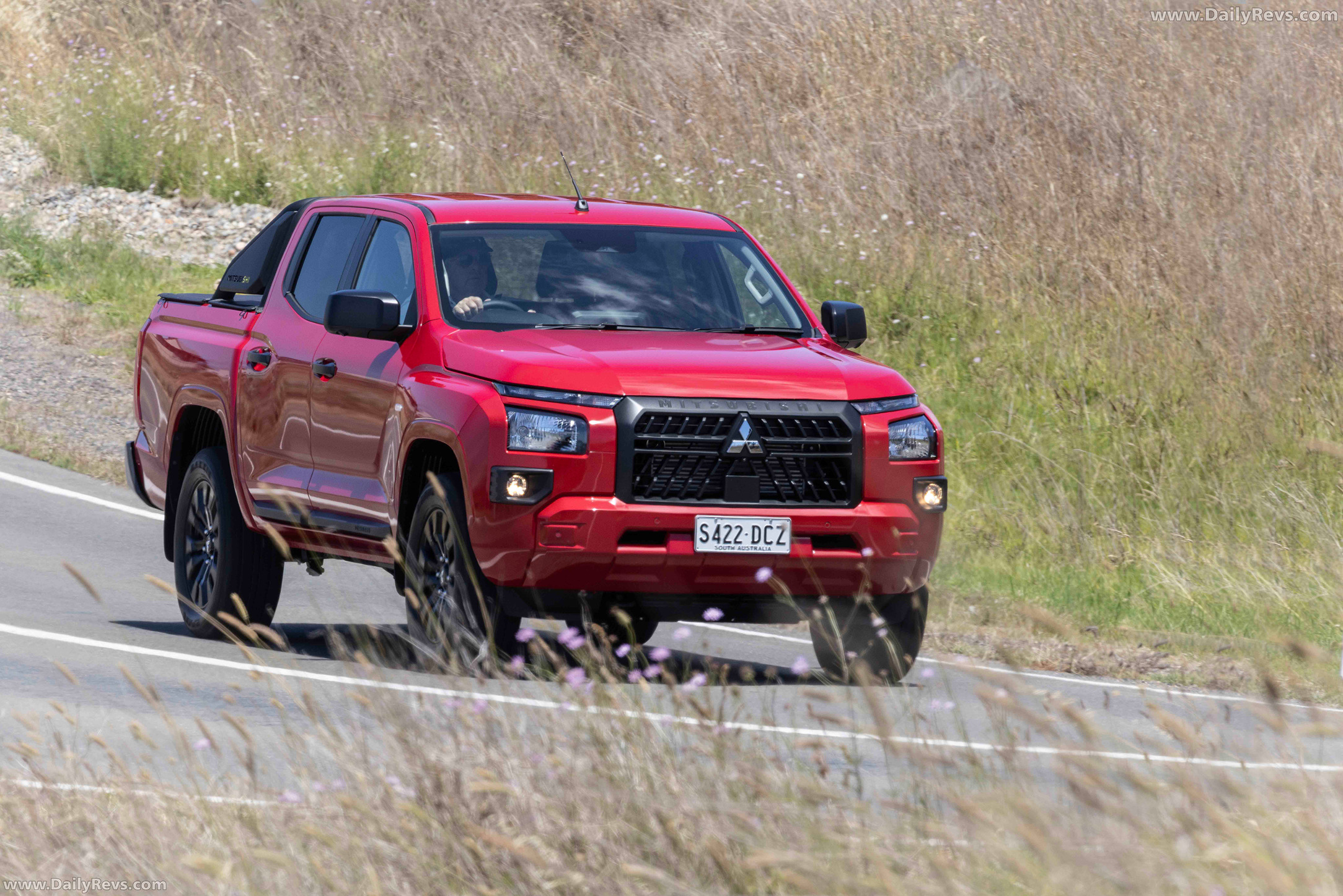 2025 Mitsubishi Triton GLX-R Front View