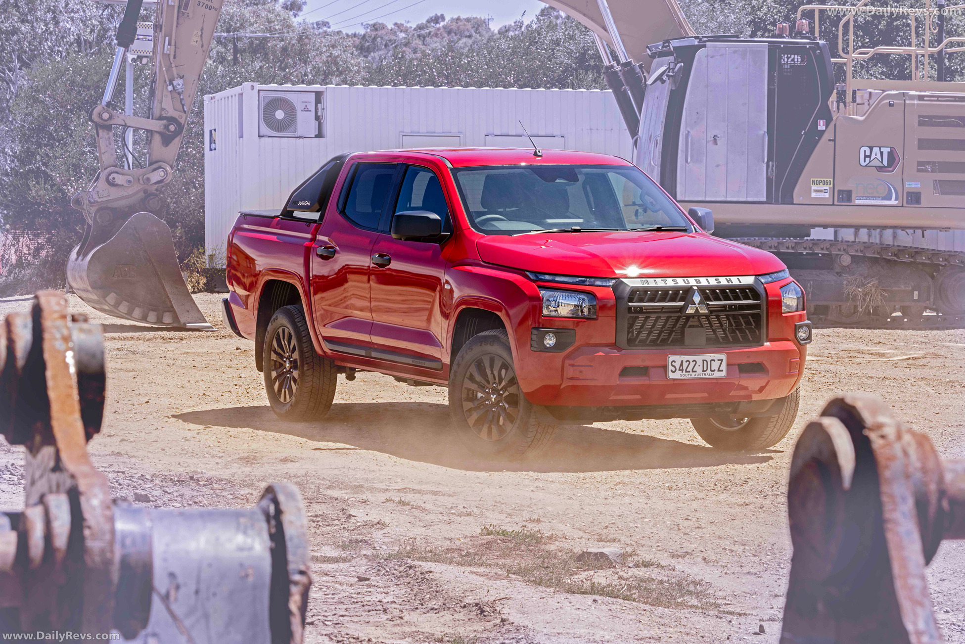 2025 Mitsubishi Triton GLX-R Front View