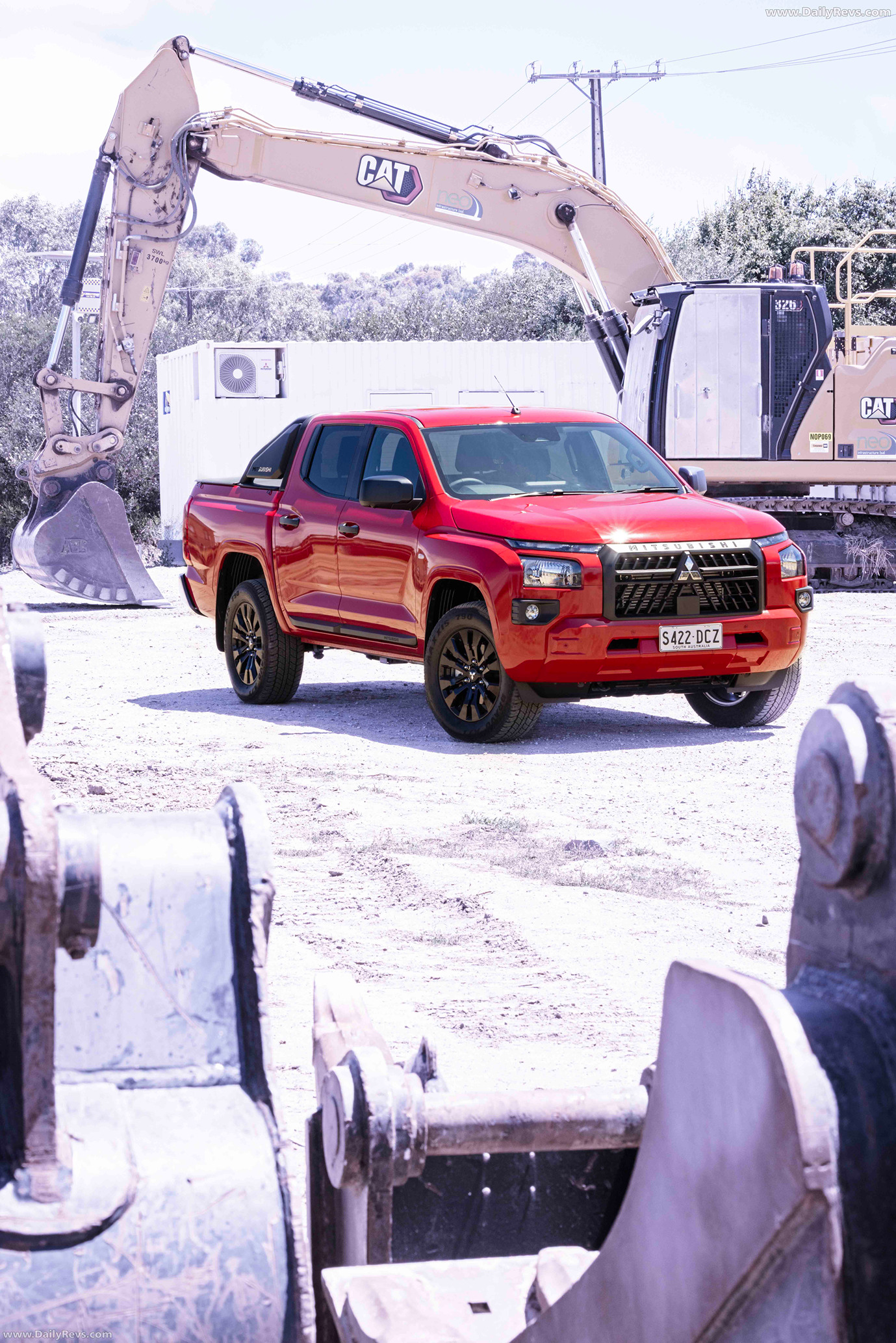 2025 Mitsubishi Triton GLX-R Front View