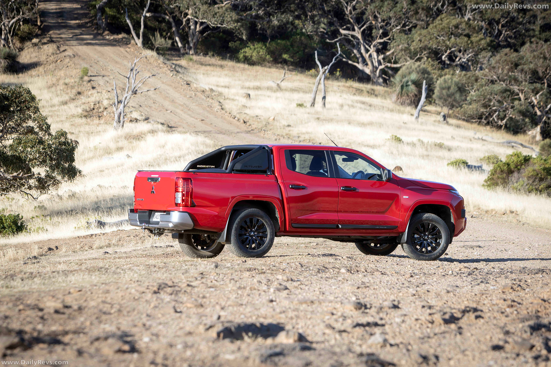 2025 Mitsubishi Triton GLX-R Rear View