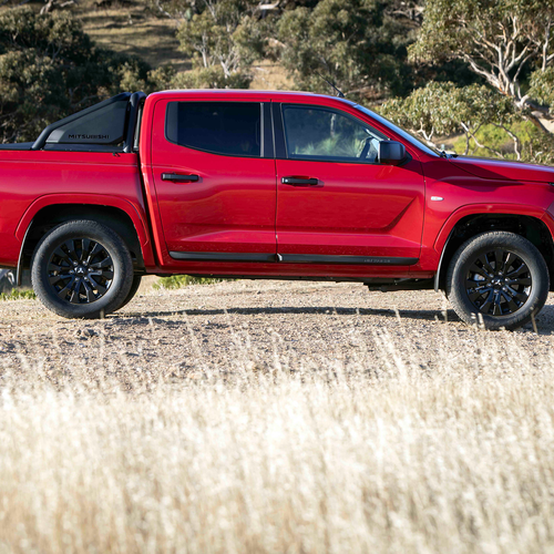 2025 Mitsubishi Triton GLX-R Side View