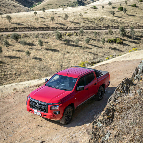 2025 Mitsubishi Triton GLX-R Top View