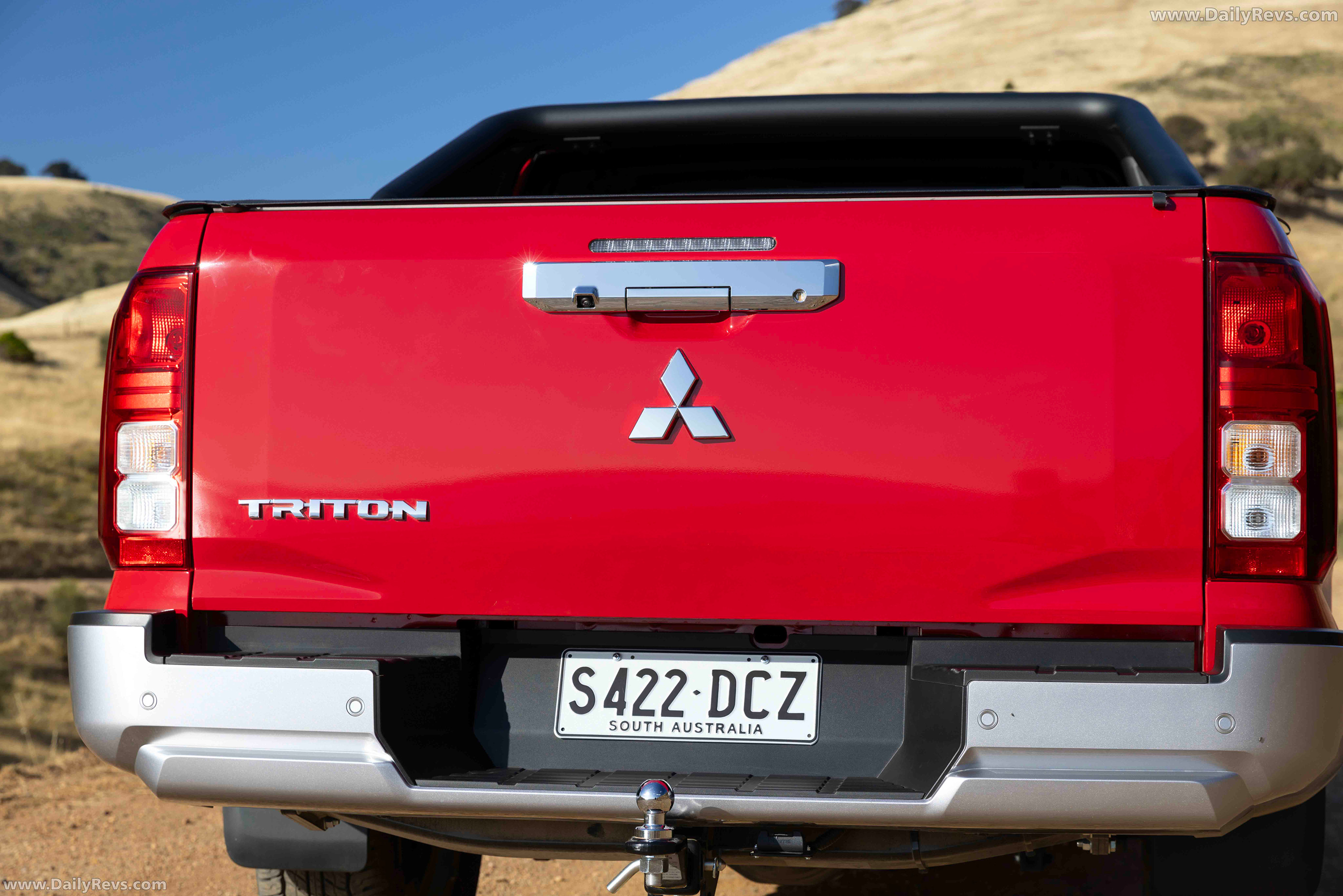 2025 Mitsubishi Triton GLX-R Exterior
