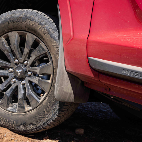 2025 Mitsubishi Triton GLX-R Exterior