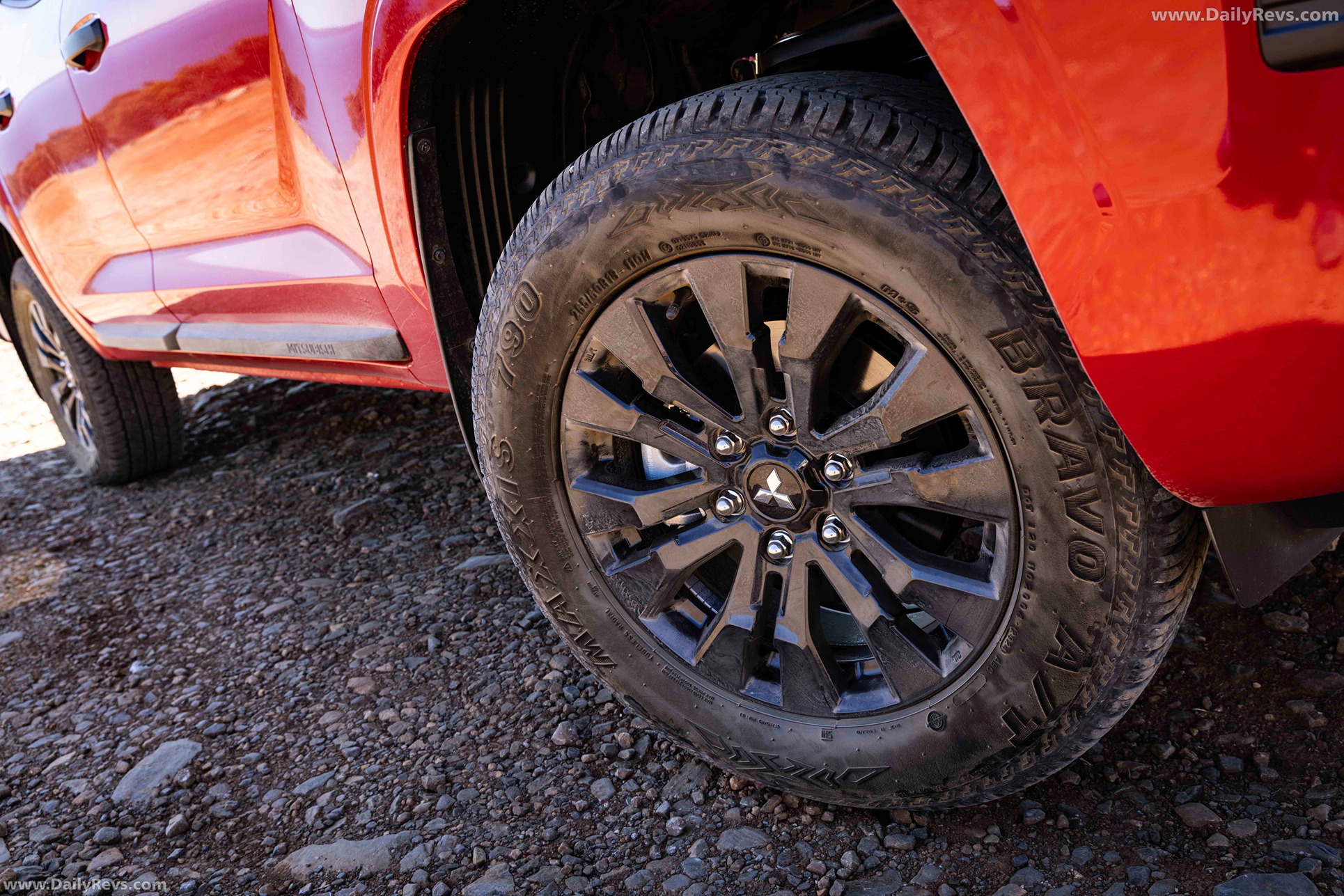 2025 Mitsubishi Triton GLX-R Exterior