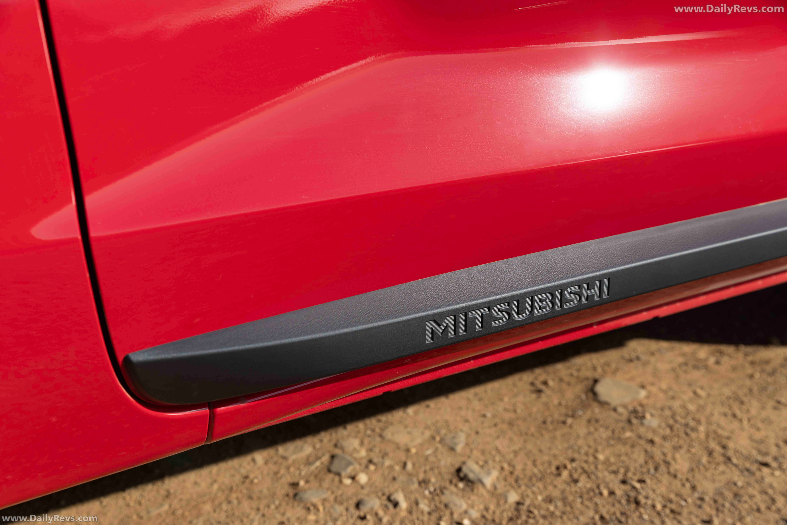2025 Mitsubishi Triton GLX-R Exterior