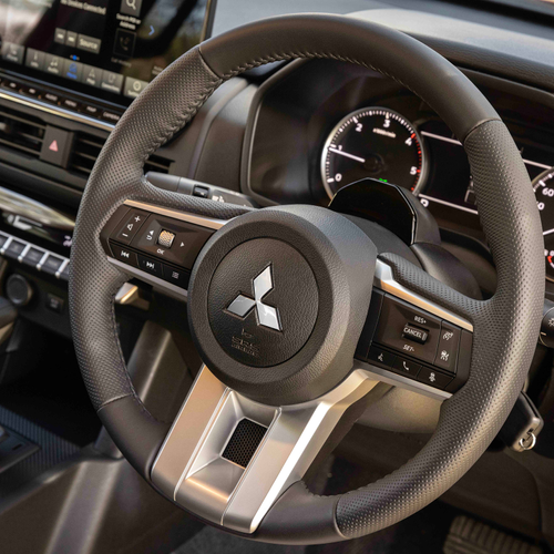 2025 Mitsubishi Triton GLX-R Interior