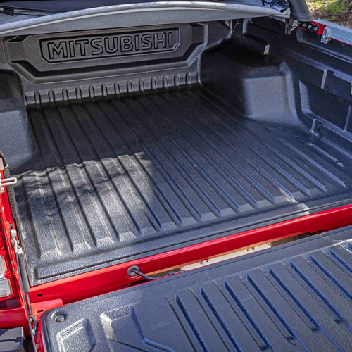2025 Mitsubishi Triton GLX-R Interior