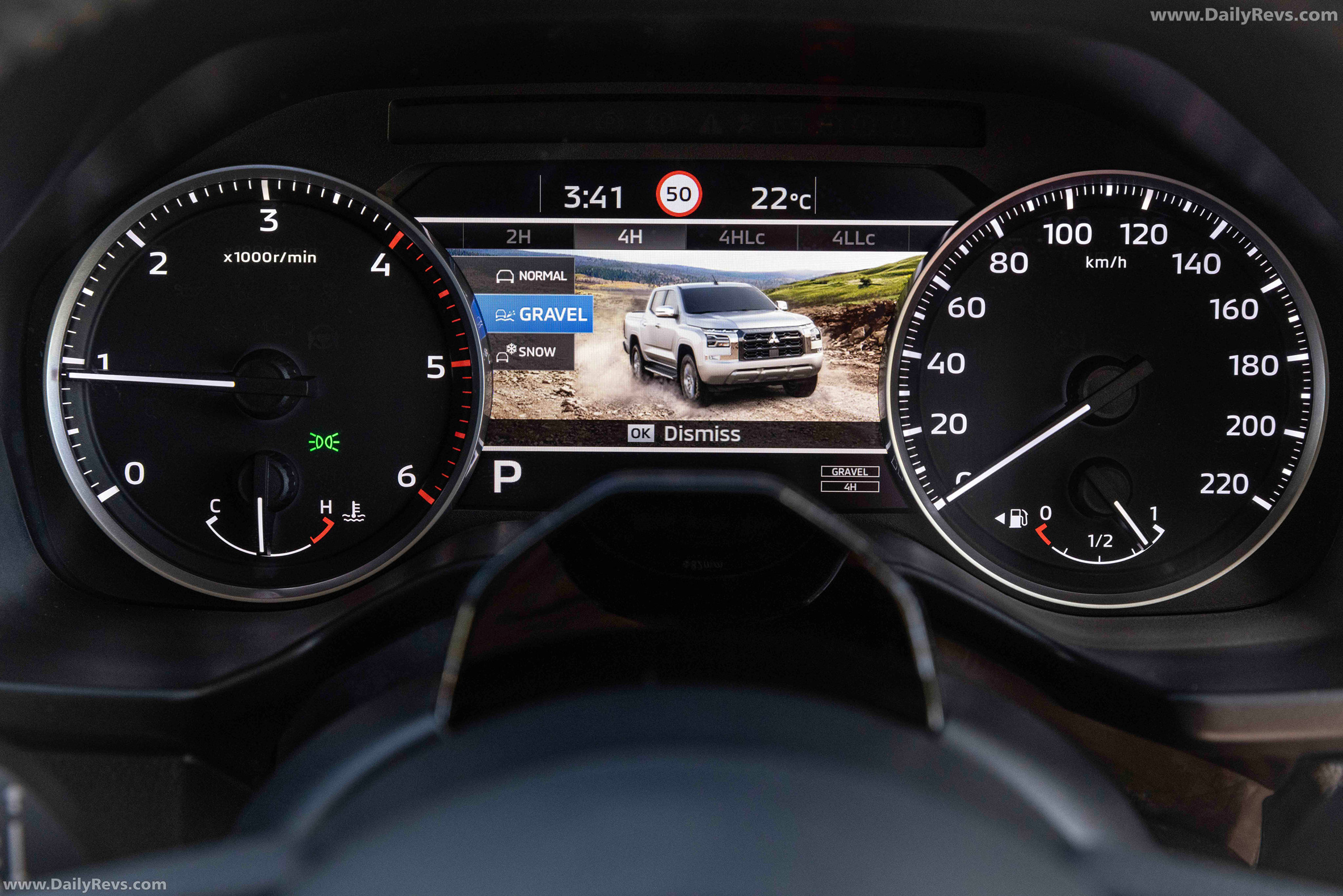 2025 Mitsubishi Triton GLX-R Interior