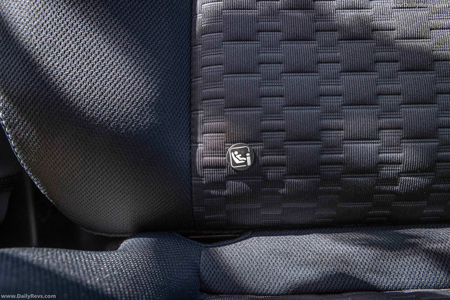 2025 Mitsubishi Triton GLX-R Interior