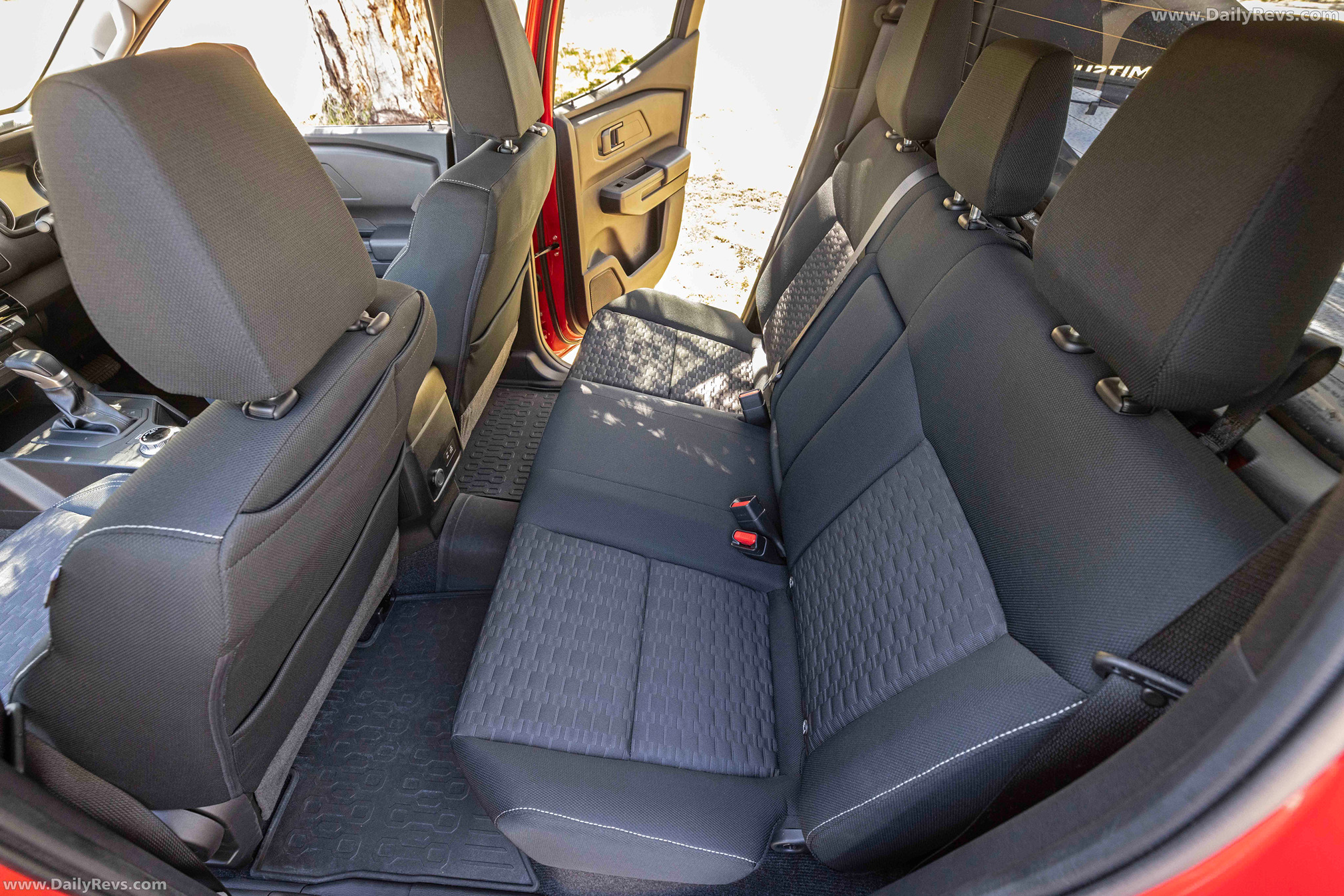 2025 Mitsubishi Triton GLX-R Interior