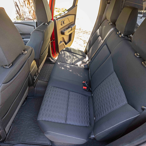 2025 Mitsubishi Triton GLX-R Interior